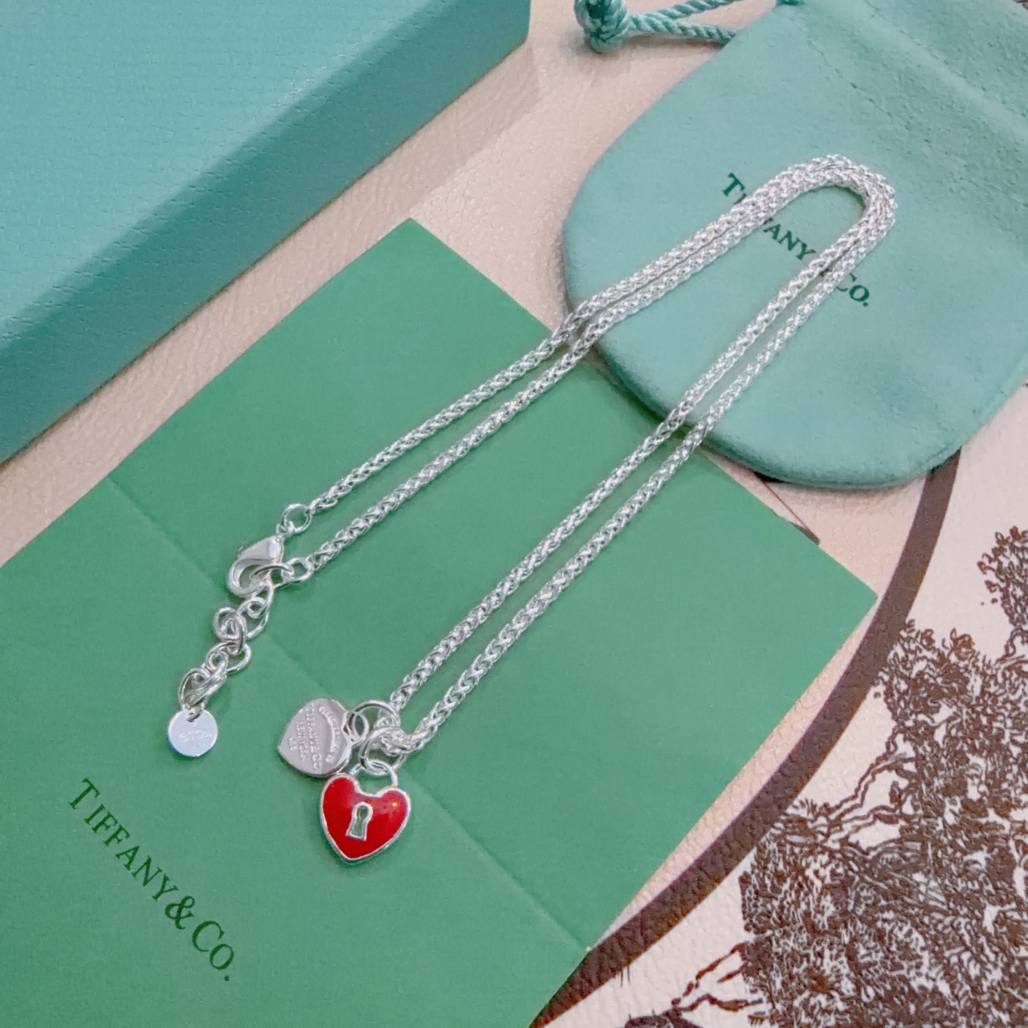 티파니앤코(Tiffany & Co.) 빈티지 펑크 로고 목걸이 악세사리