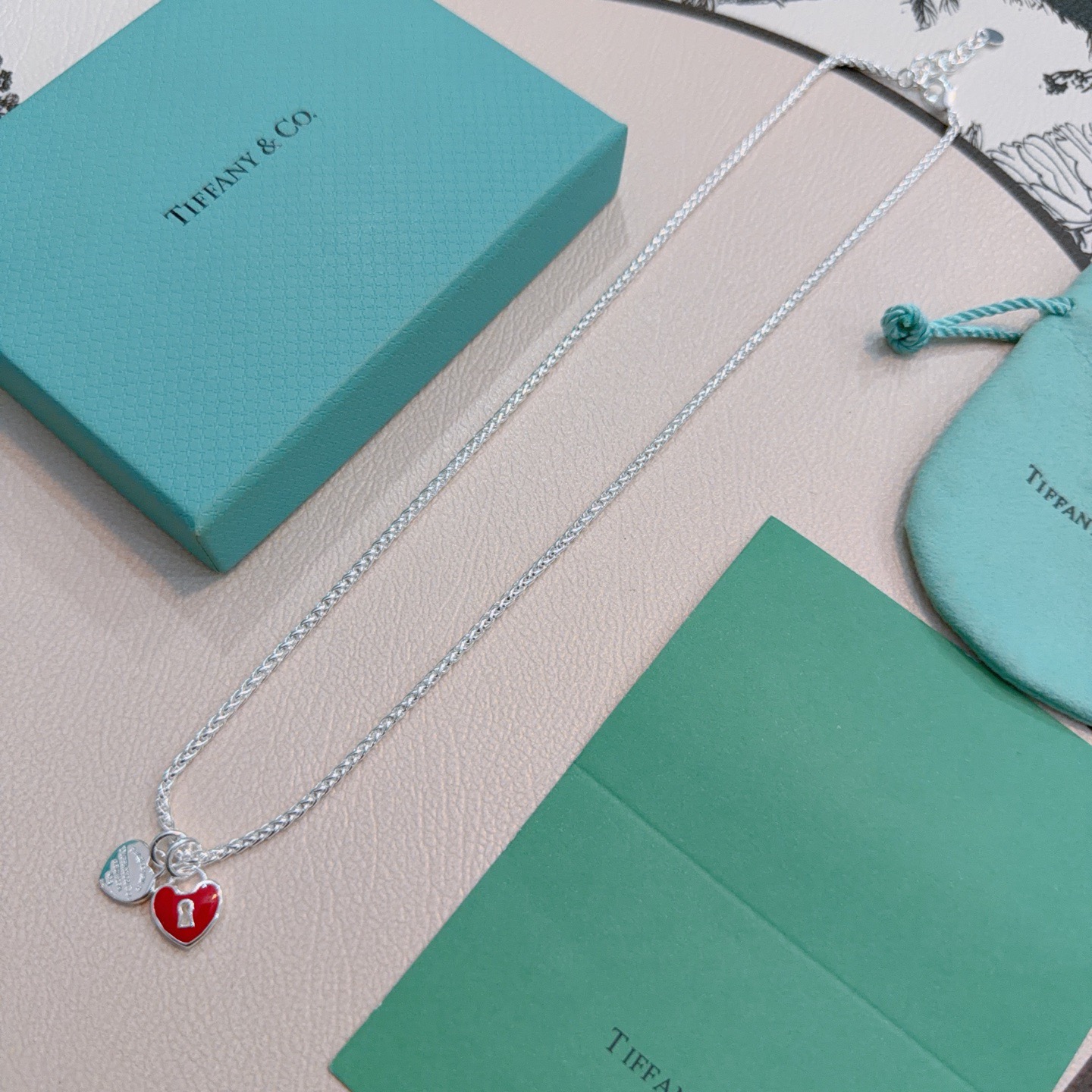 티파니앤코(Tiffany & Co.) 빈티지 펑크 로고 목걸이 악세사리