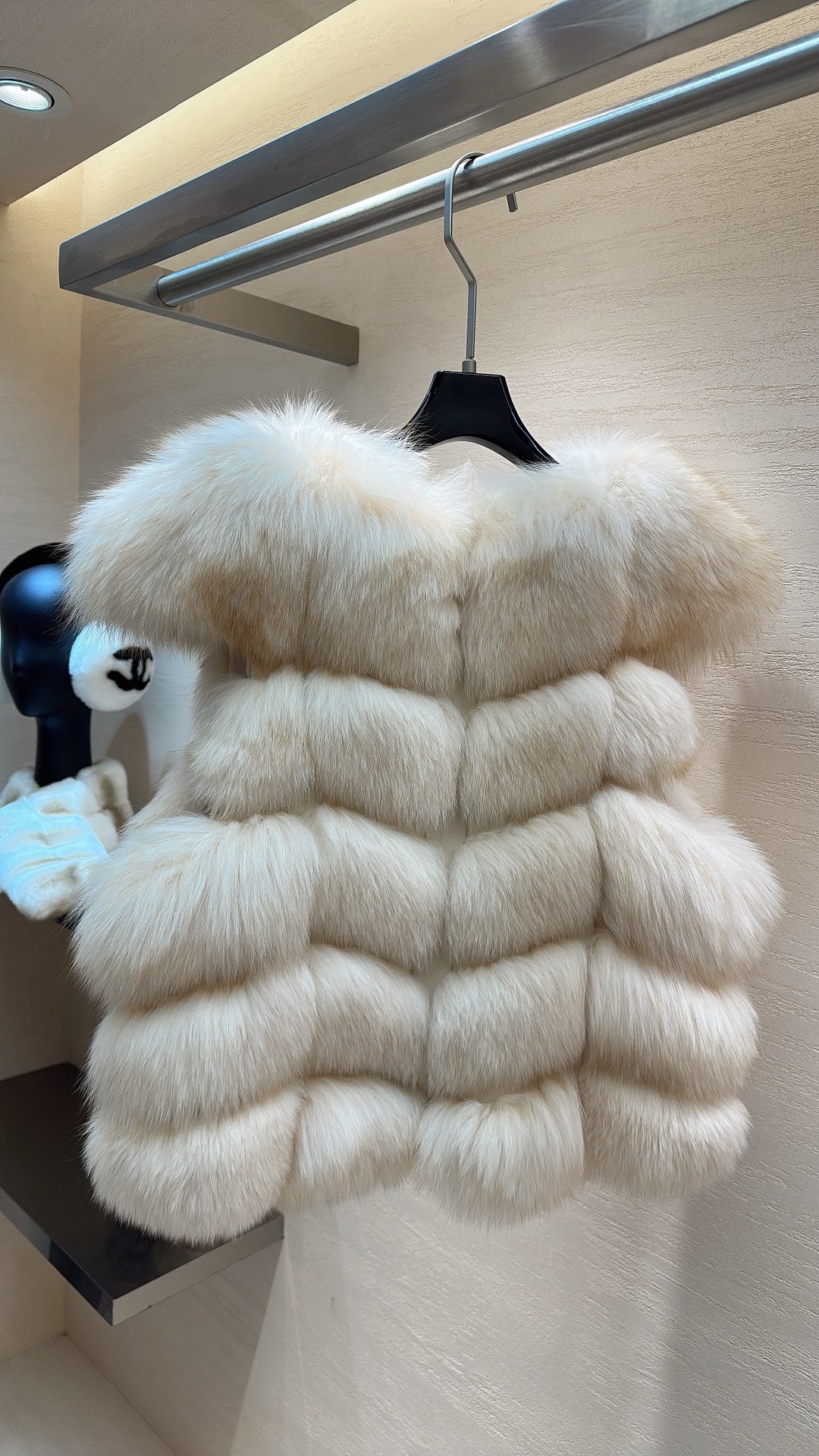 펜디(Fendi) 실버폭스 퍼 베스트 조끼 의류