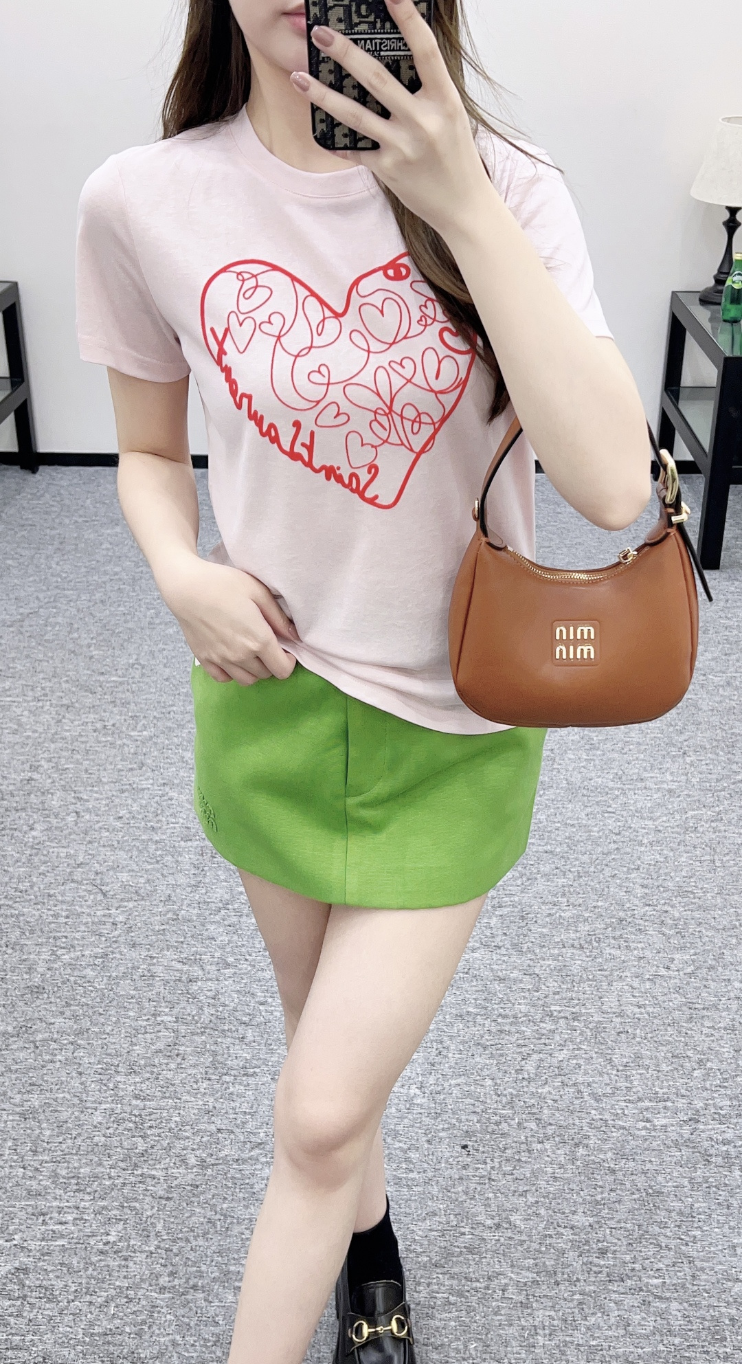 생로랑(Saint Laurent) YSL 하트 플로킹 로고 반팔 티셔츠 의류