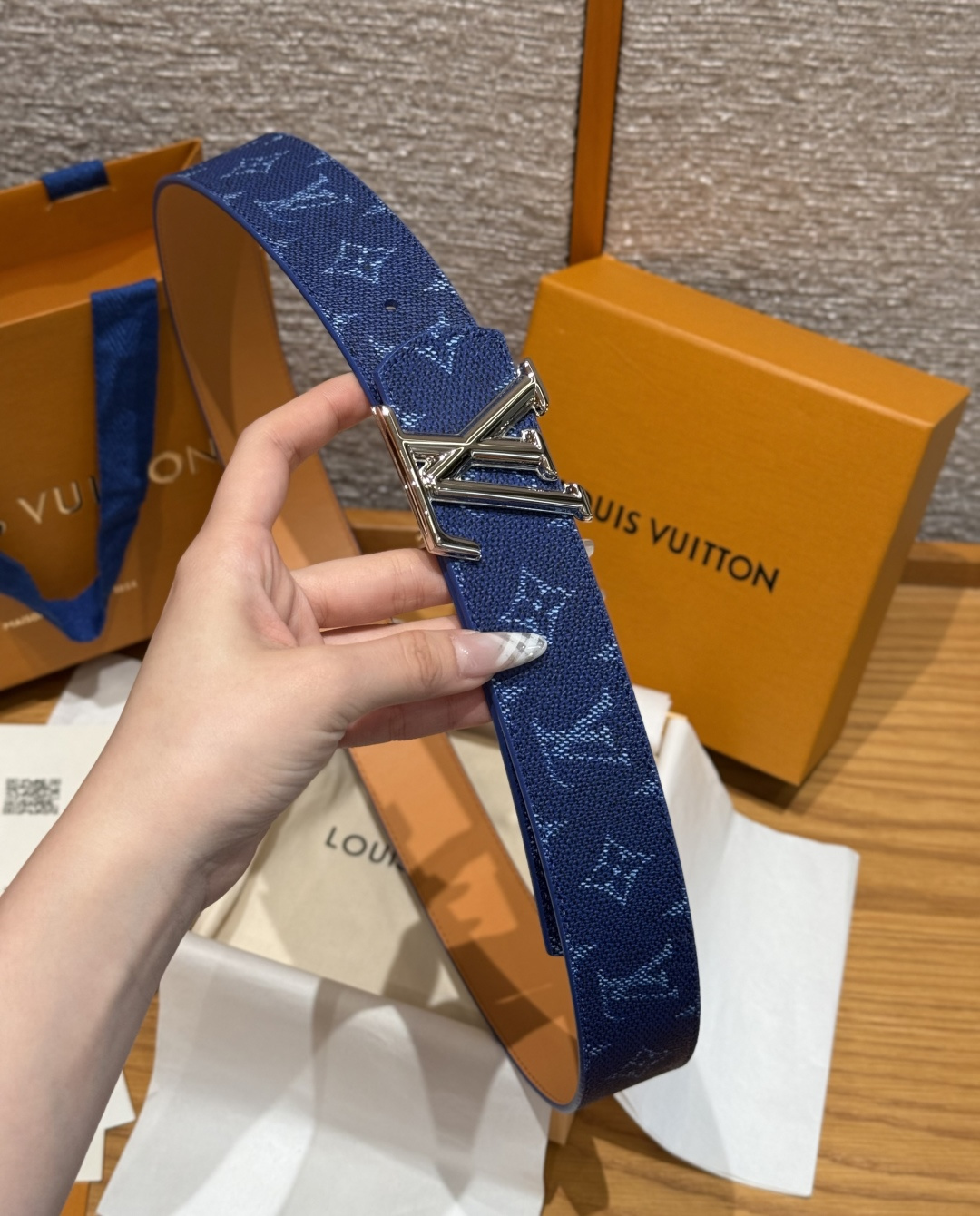 LV 루이비통 디멘션 모노그램 헤리티지 40mm 양면 벨트