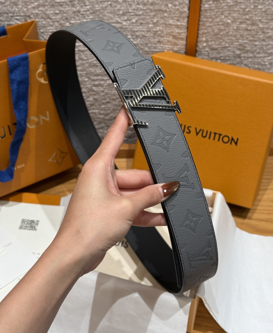 LV 루이비통 쉐도우(SHADOW) 40mm 양면 리버서블 벨트