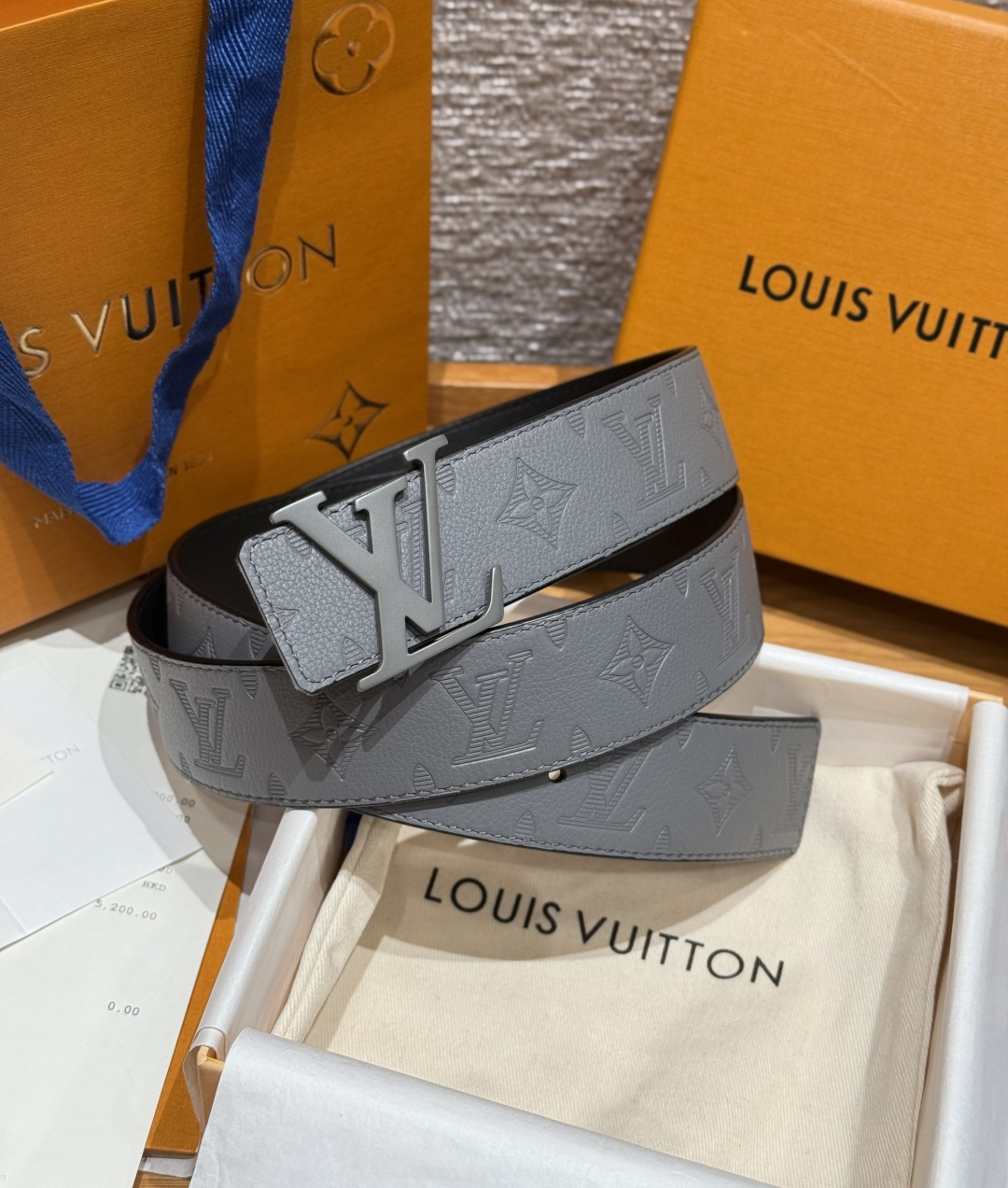 LV 루이비통 이니셜 펄스(INITIALES PEARLS) 40mm 양면 리버서블 벨트