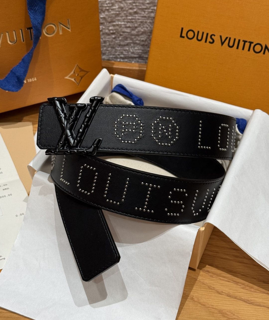 LV 루이비통 디멘션 로커빌리 스터드 40mm 양면 리버서블 벨트