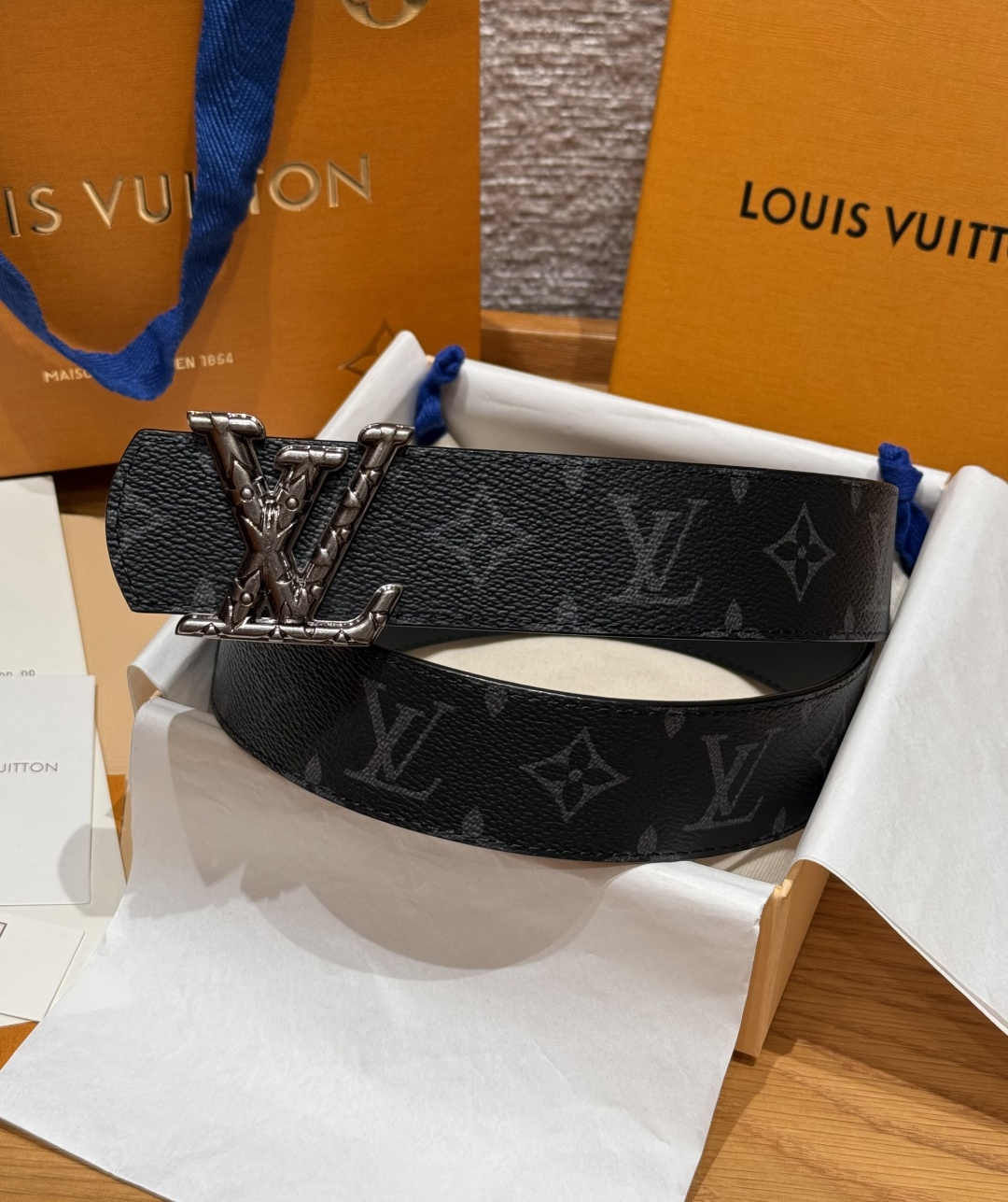 LV 루이비통 디멘션(DIMENSION) 40mm 양면 리버서블 벨트