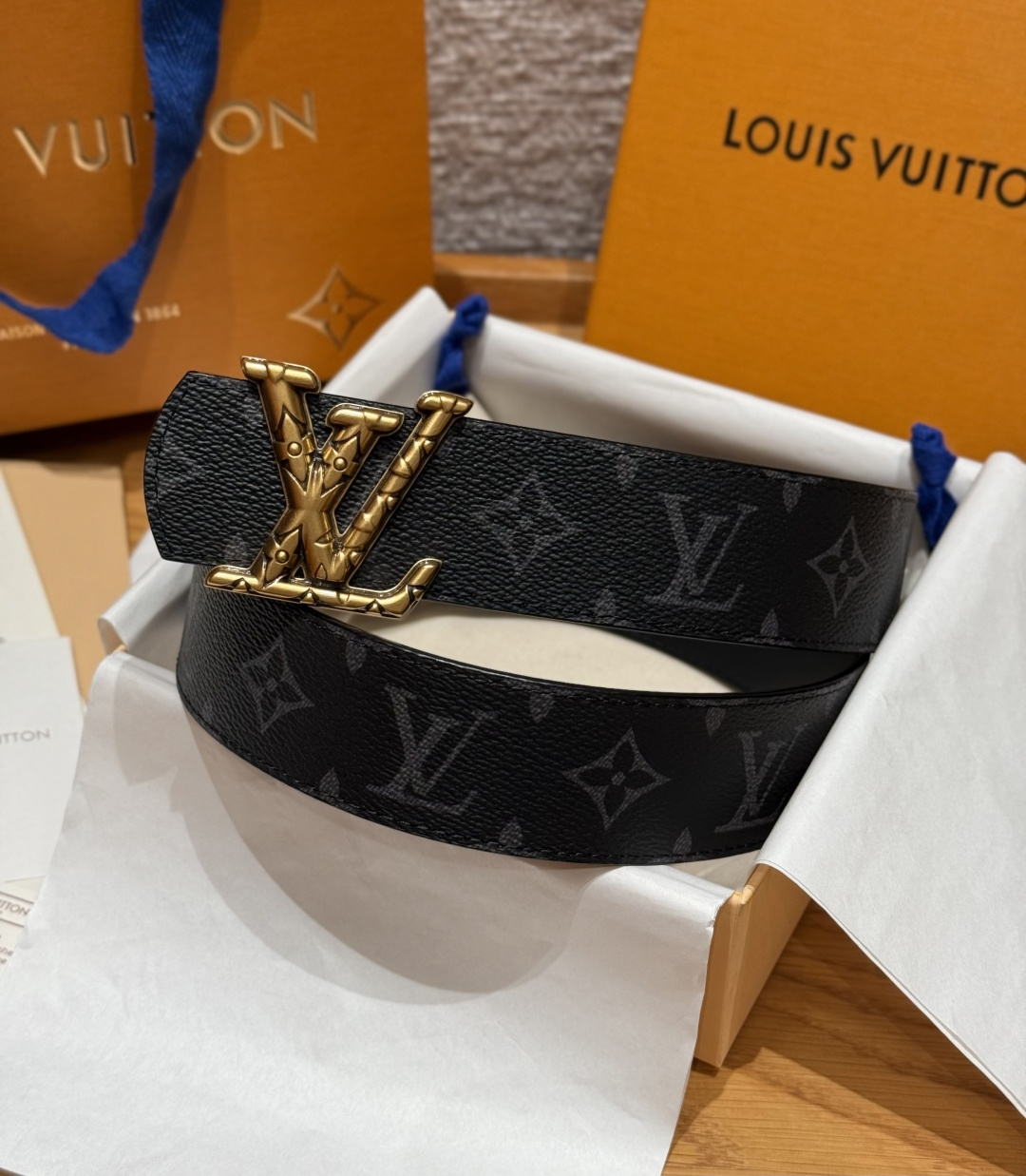 LV 루이비통 디멘션(DIMENSION) 40mm 양면 리버서블 벨트