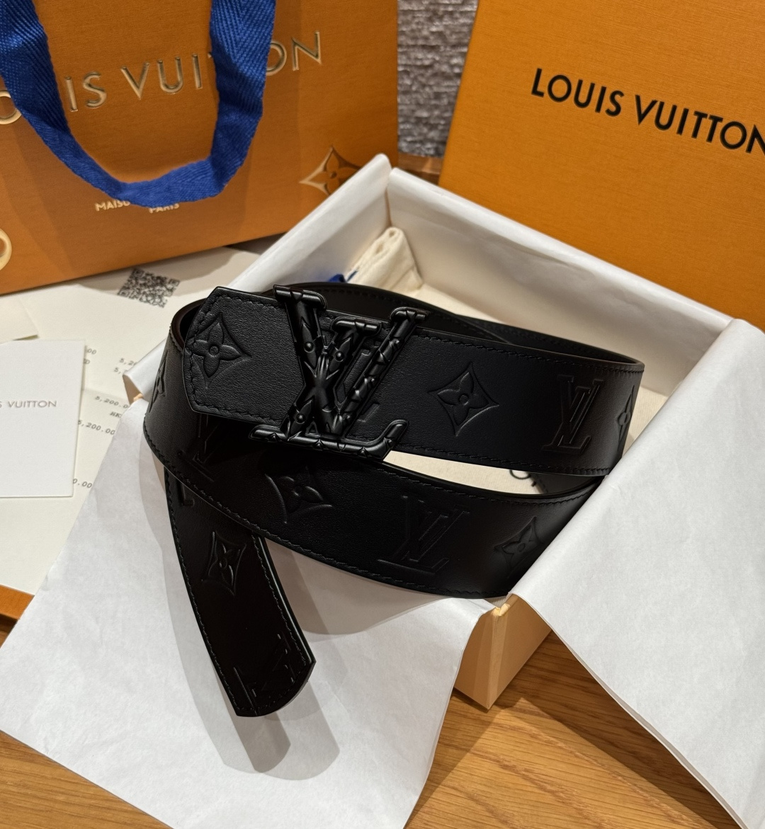 LV 루이비통 디멘션 드리프트 플라워 스터드 40mm 양면 리버시블 벨트