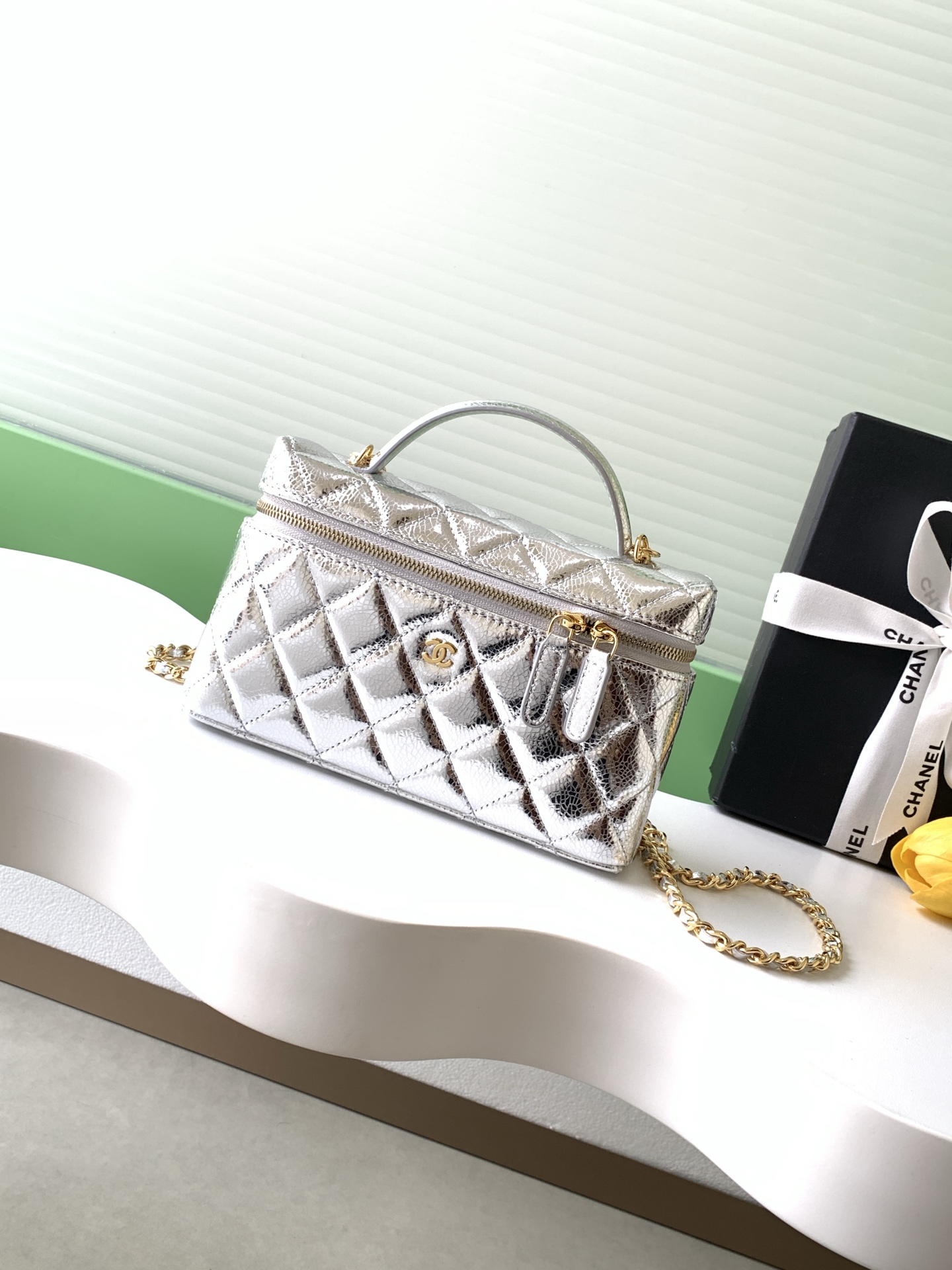 샤넬(CHANEL) 26X 크리스마스 한정판 골드 LP백 숄더백 가방