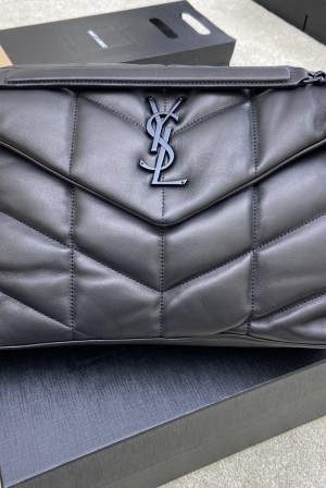 생로랑(YSL) 루루 푸퍼(Loulou Puffer) 라지 블랙 (블랙 건메탈) 숄더백 가방