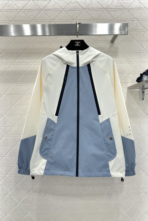 샤넬(CHANEL) 배색 후드 집업 바람막이 자켓 재킷 의류