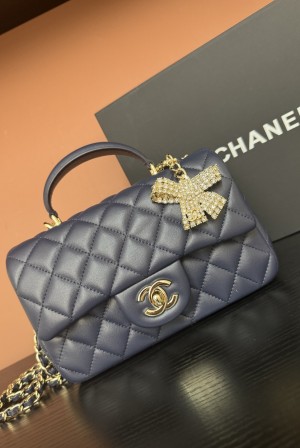 샤넬(CHANEL) 25K 버터플라이 다이아몬드 핸들 CF 미니 (로얄 블루) 토트백 숄더백 가방