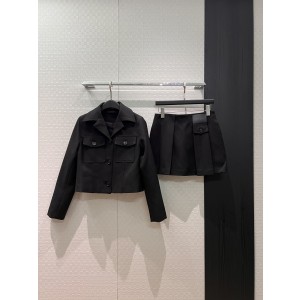 로에베(Loew) 크롭 울 워크 자켓 재킷 + 언밸런스 플리츠 레이어드 스커트 셋업 세트 의류