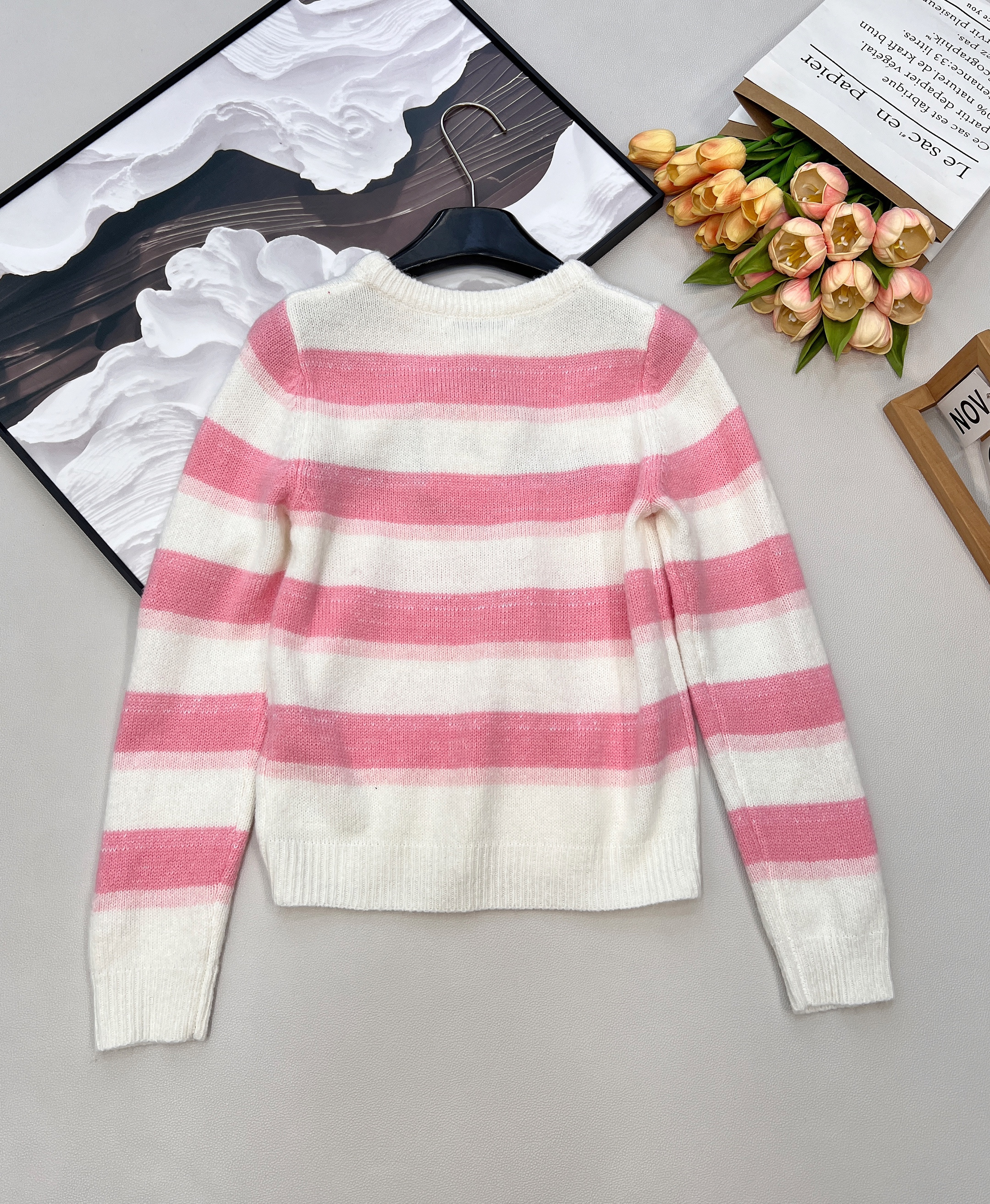 디올(DIOR) CD 스트라이프 별 레터링 자카드 긴팔 니트 의류