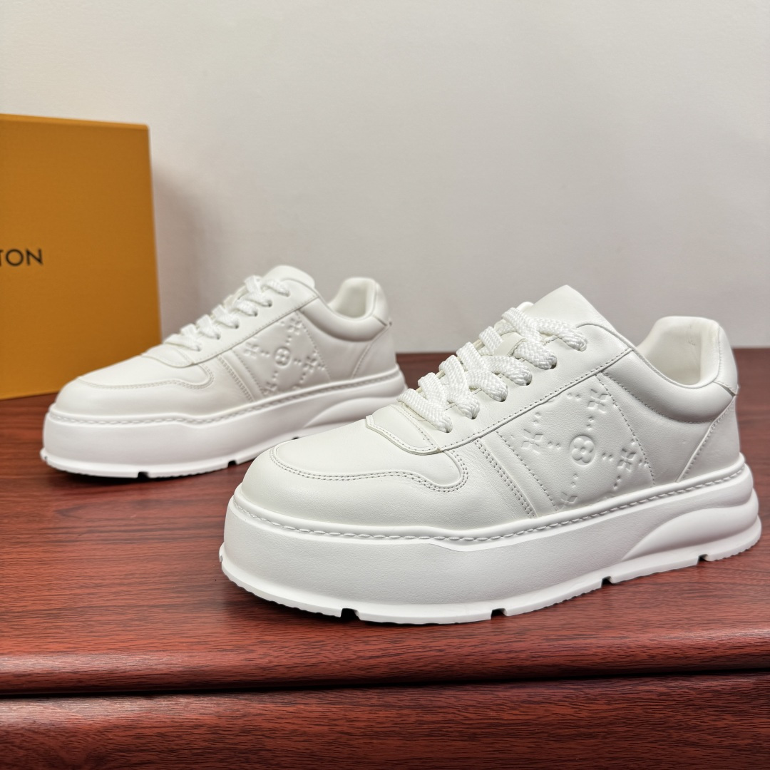 루이비통(LV) 헤리티지 프리미엄 키높이 스니커즈 신발