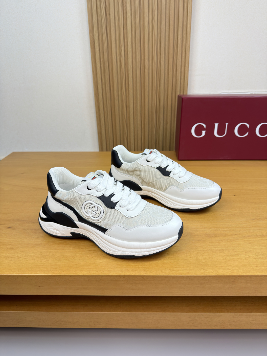 구찌(GUCCI) 하이엔드 주얼 모듈 스니커즈 신발