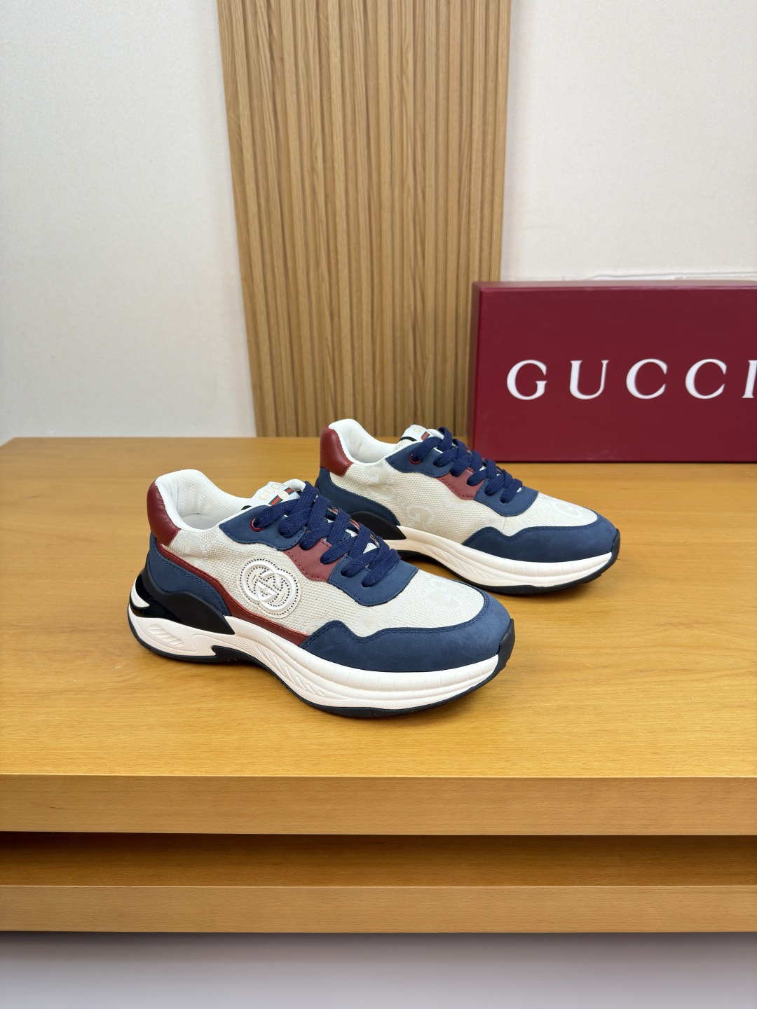 구찌(GUCCI) 하이엔드 주얼 모듈 스니커즈 신발