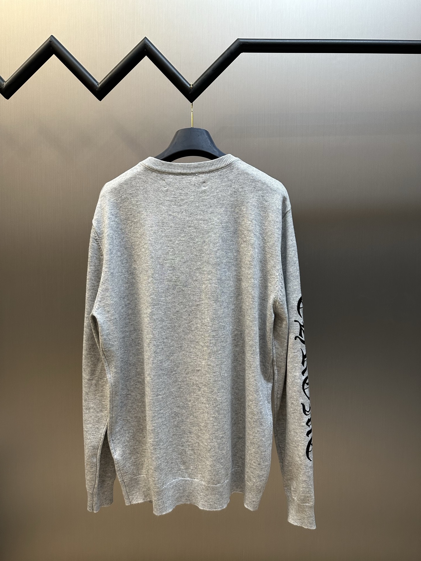 크롬하츠(Chrome Hearts) 롤 스크롤 자수 캐시미어 니트 의류