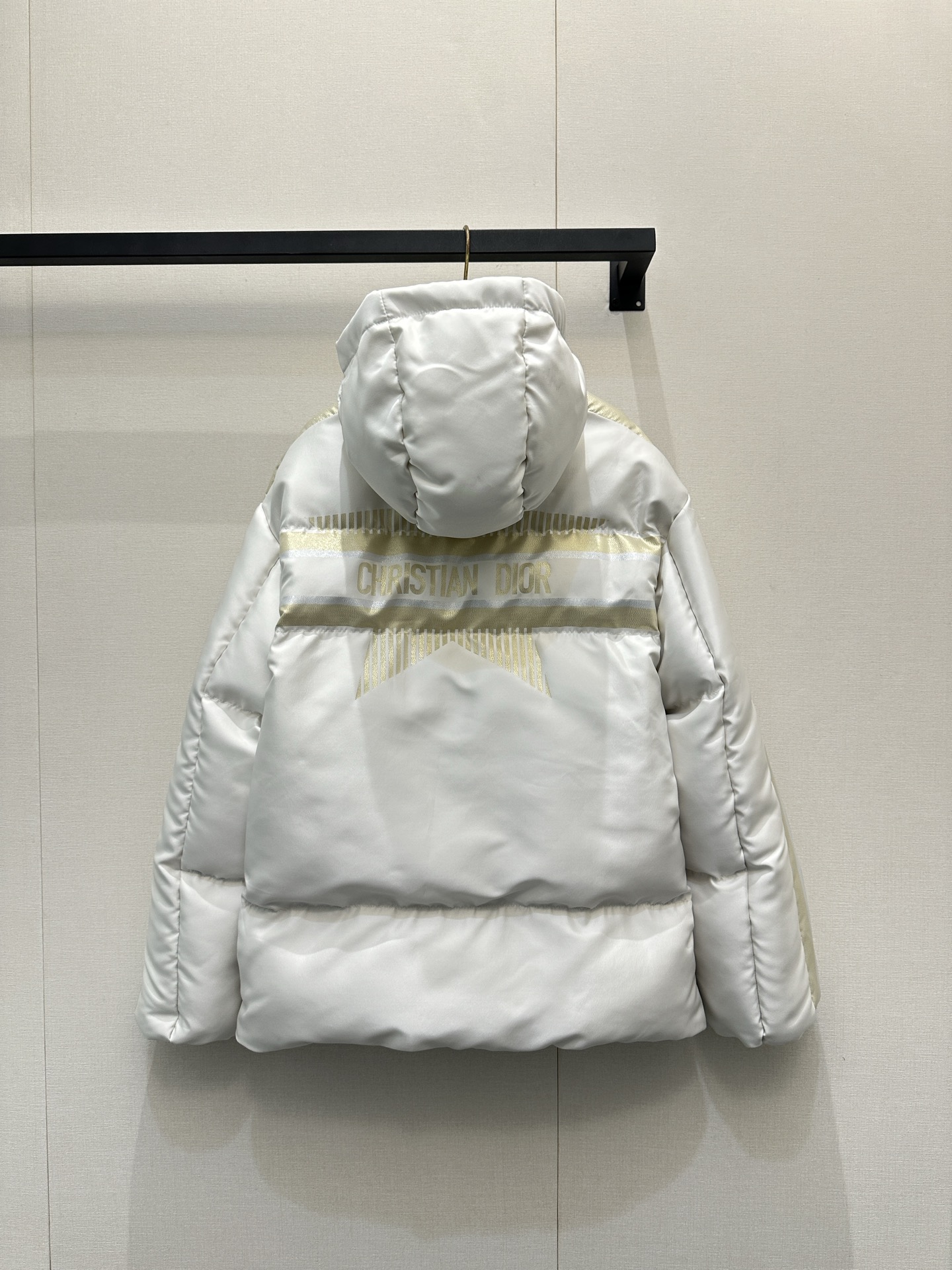 디올(Dior) 오블리크 벨티드 푸퍼 패딩 점퍼 의류