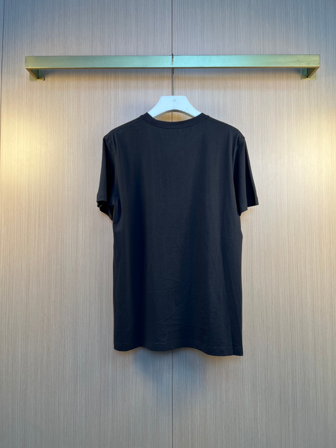 디올(DIOR) 리본 자수 반소매 티셔츠 의류