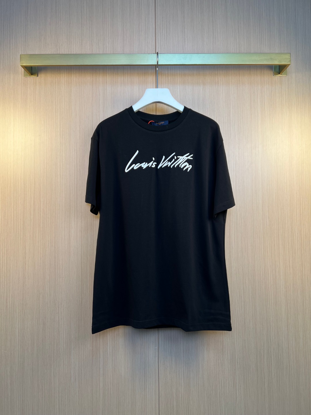 루이비통(LV) 자수 반소매 티셔츠 의류