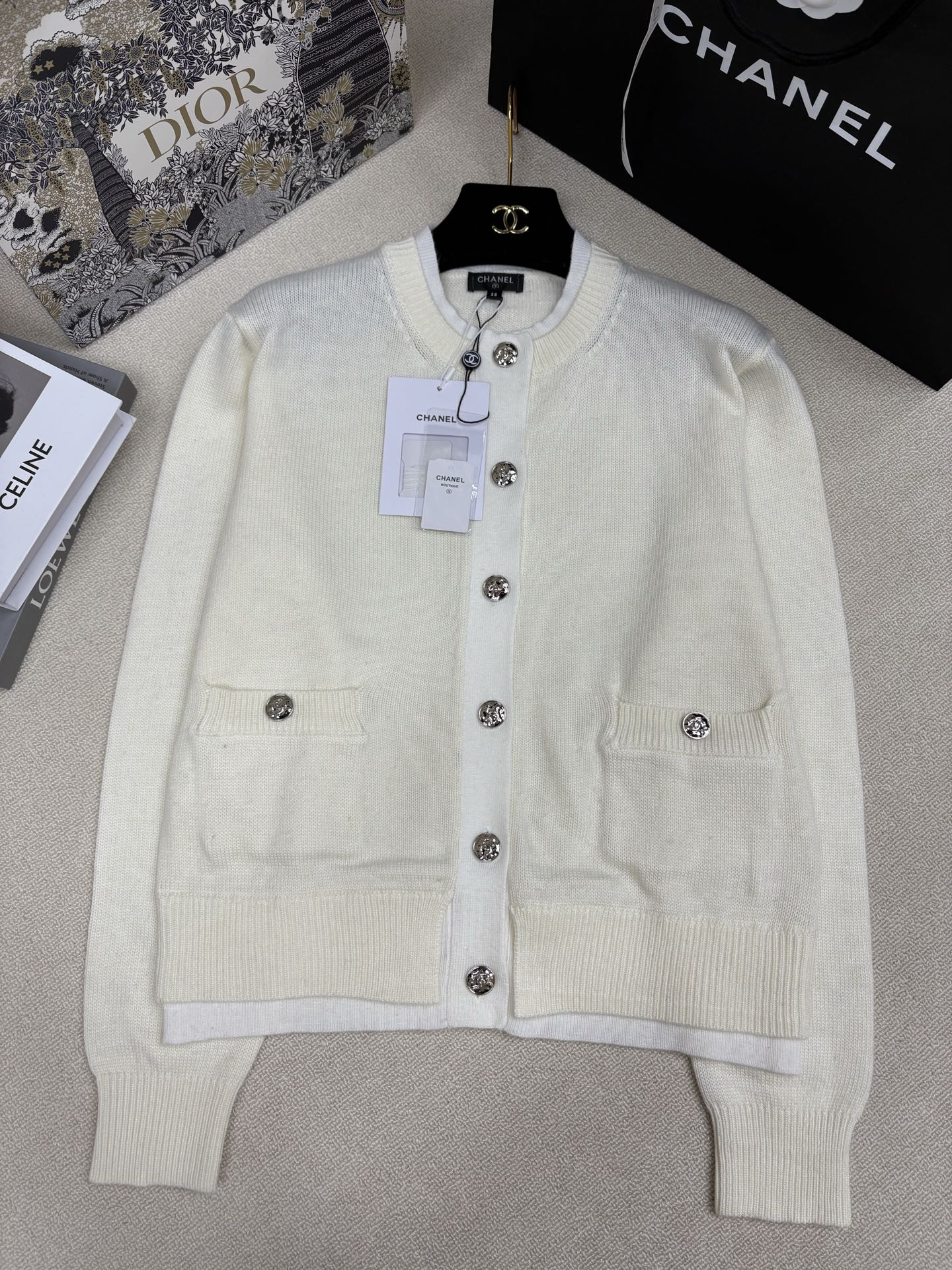 Chanel 샤넬 레이어드 디테일 라운드넥 가디건 의류