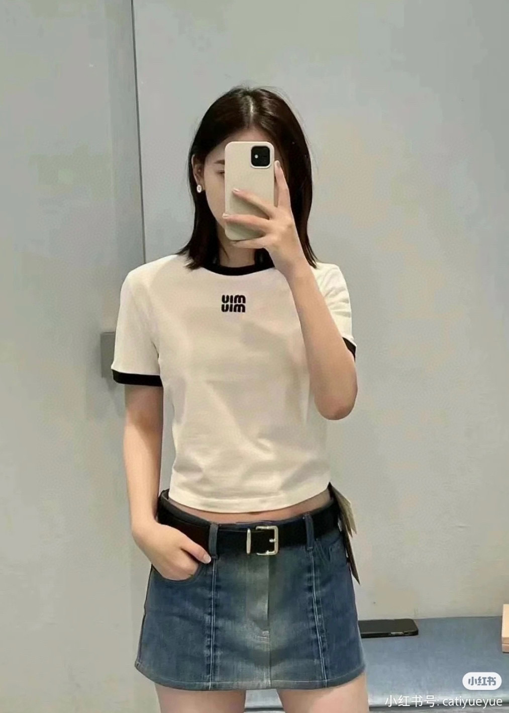 miumiu 미우미우 로고 자수 배색 세미 크롭 반팔 티셔츠 의류