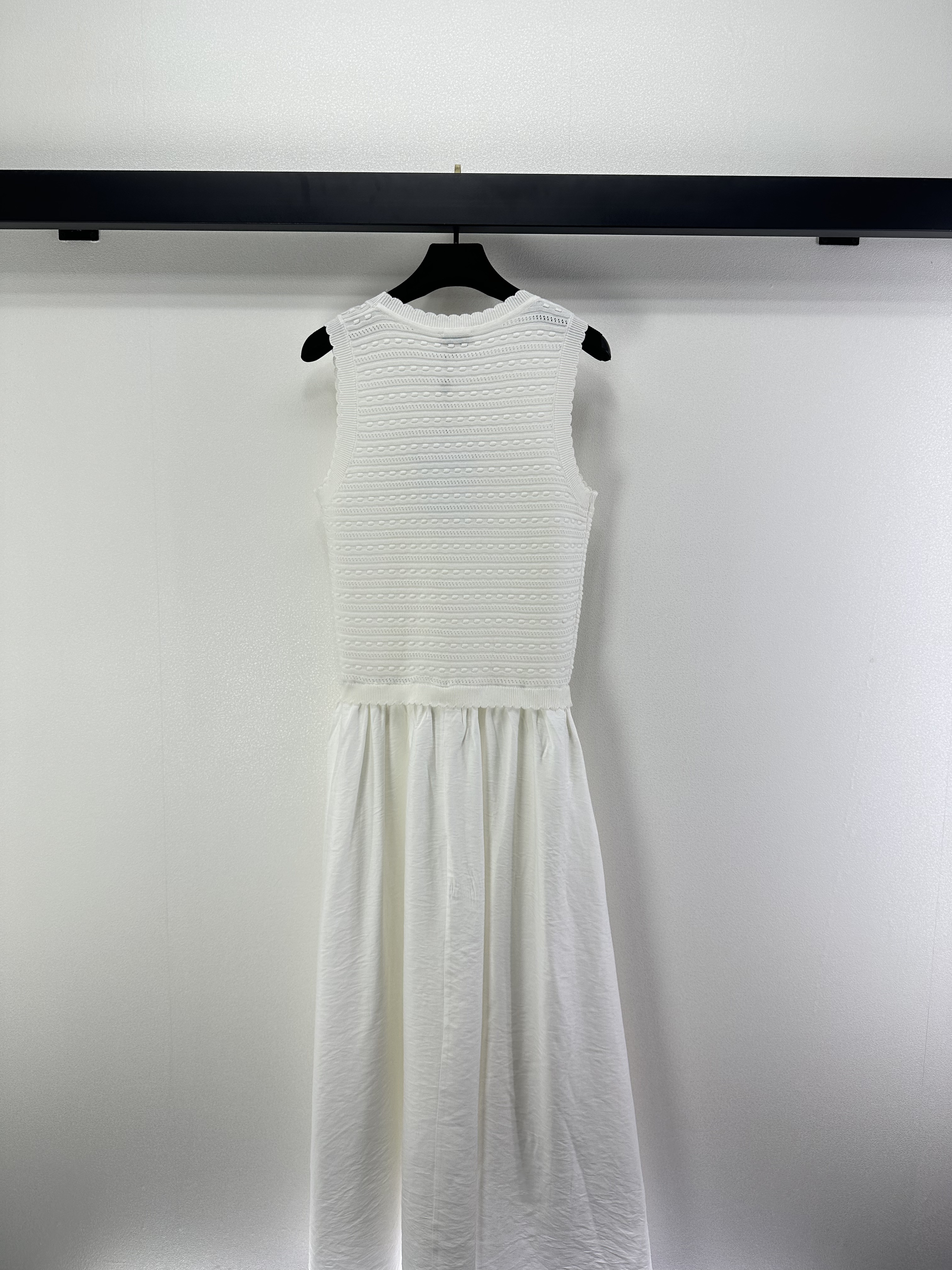 Chanel 샤넬 니트 스티치 배색 믹스 텍스처 니트 플레어 슬리브리스 원피스 의류