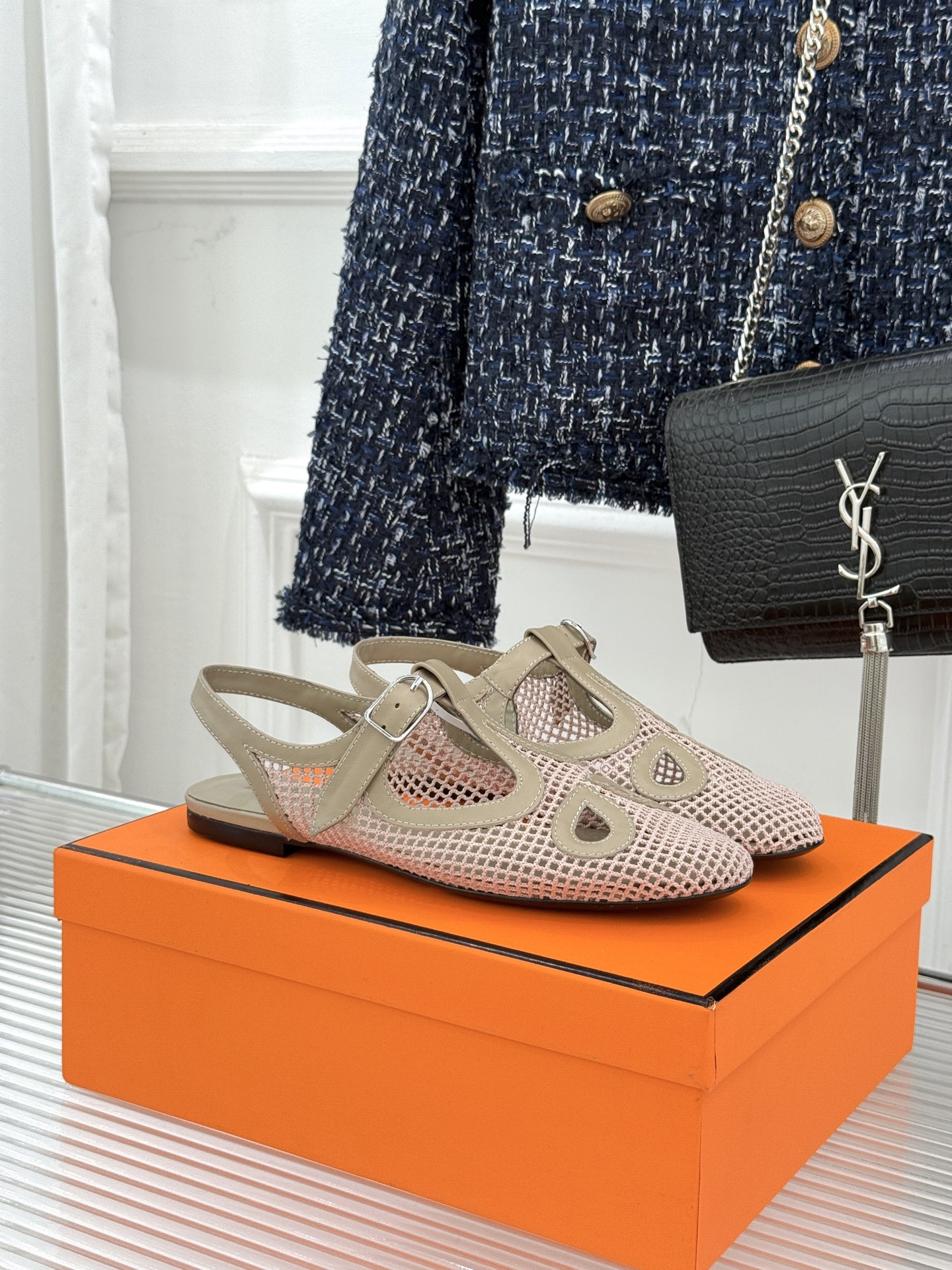 에르메스(HERMES) 메쉬 플랫 샌들 신발