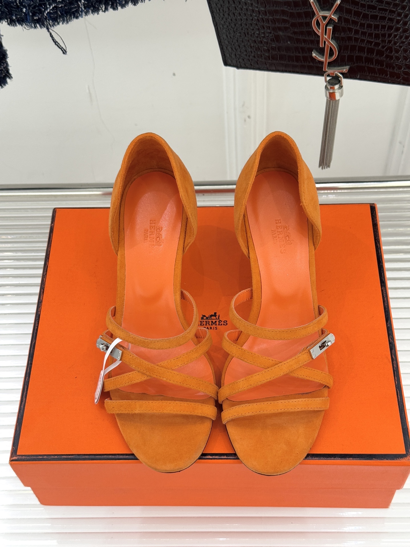 에르메스(HERMES) 켈리 버클 스트랩 하이힐 샌들 신발