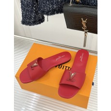 루이비통(LV) 메탈 로고 플랫 슬리퍼 신발