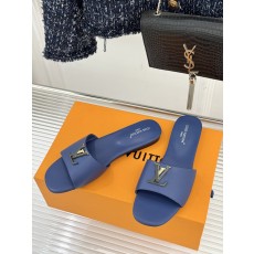 루이비통(LV) 메탈 로고 플랫 슬리퍼 신발