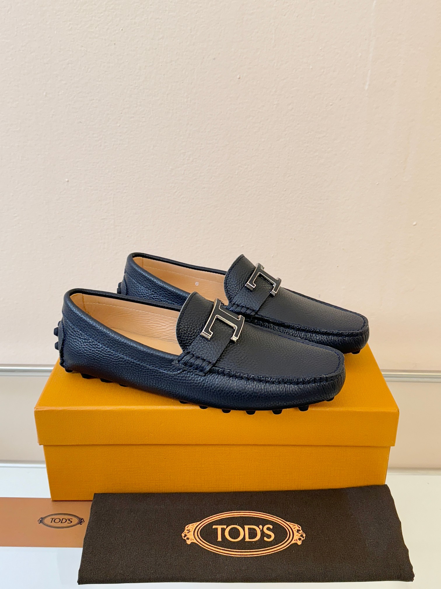 토즈(Tods) '남성 클래식 그레인 레더 드라이빙 슈즈' 로퍼 구두 신발