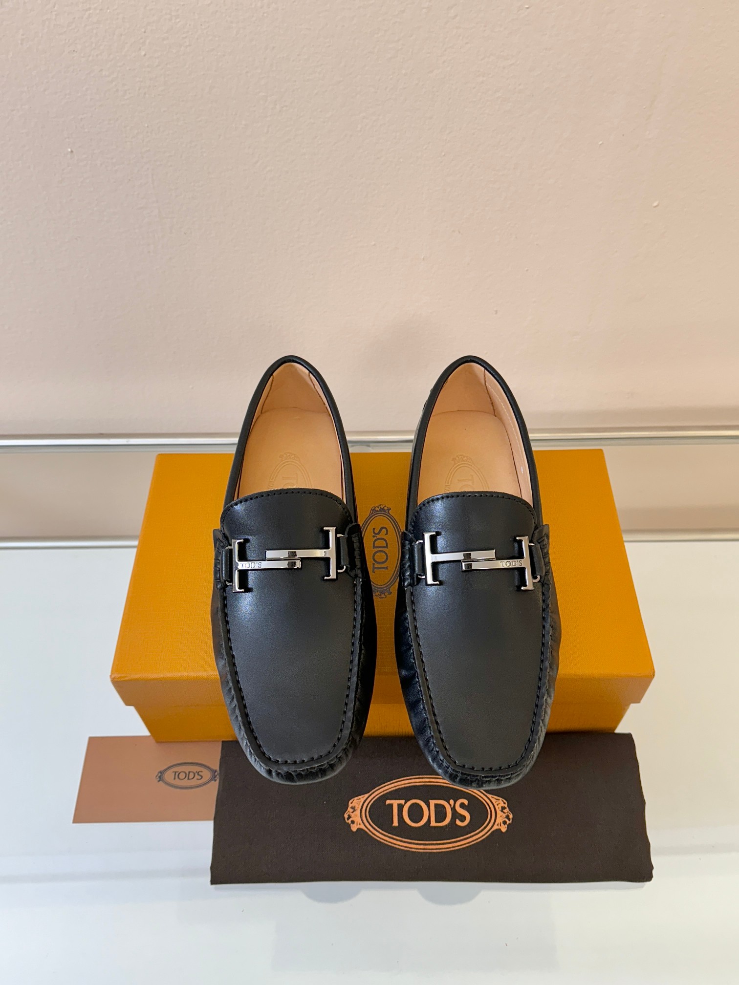 토즈(Tods) '남성 클래식 카프스킨 드라이빙 슈즈' 로퍼 구두 신발