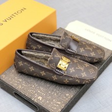 루이비통(Louis Vuitton) LV 남성 모노그램 윈터 무스탕 드라이빙 슈즈 로퍼 구두 신발