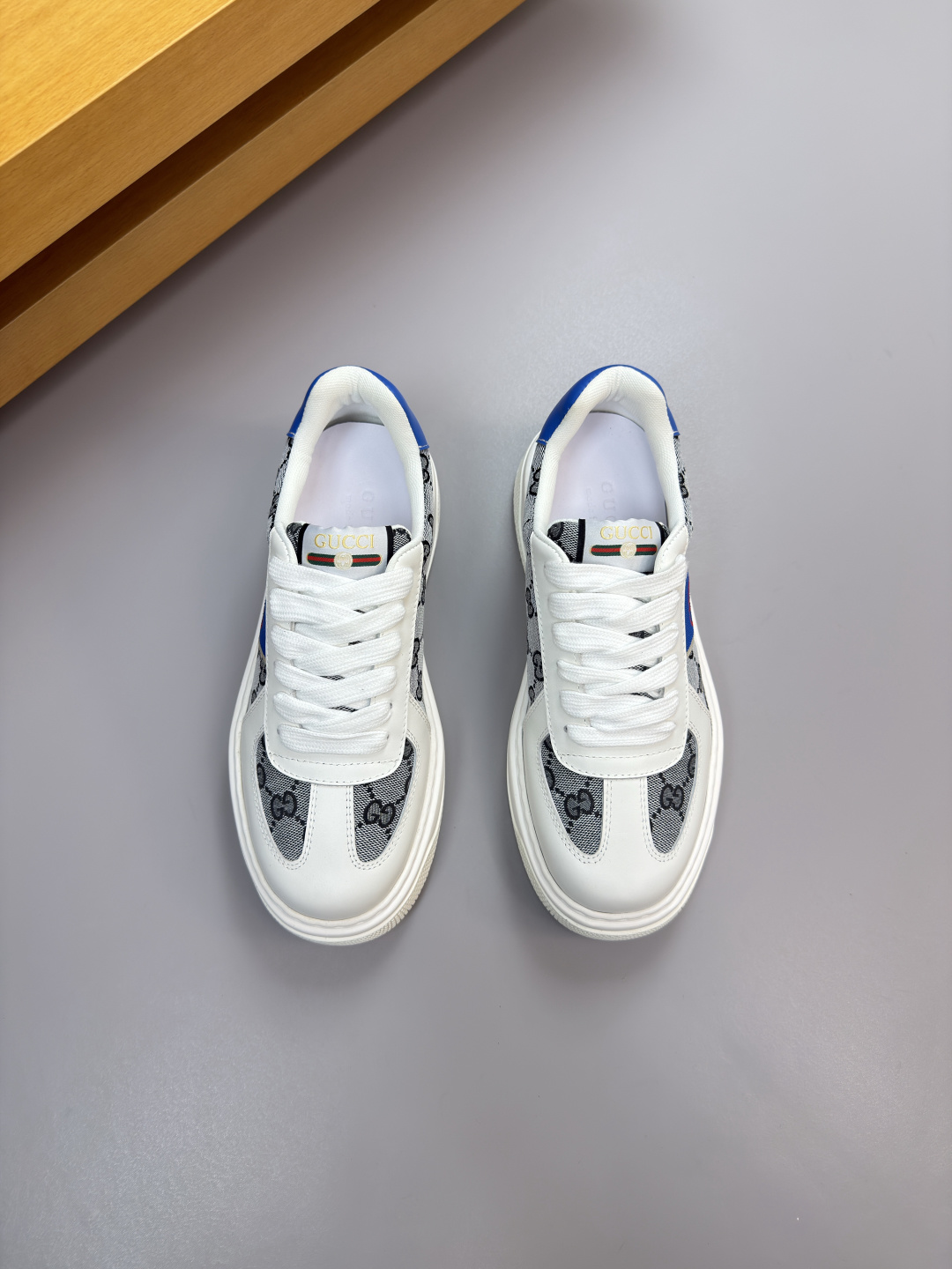 구찌(GUCCI) 프리미엄 스웨이드 콤비 런너 스니커즈 신발