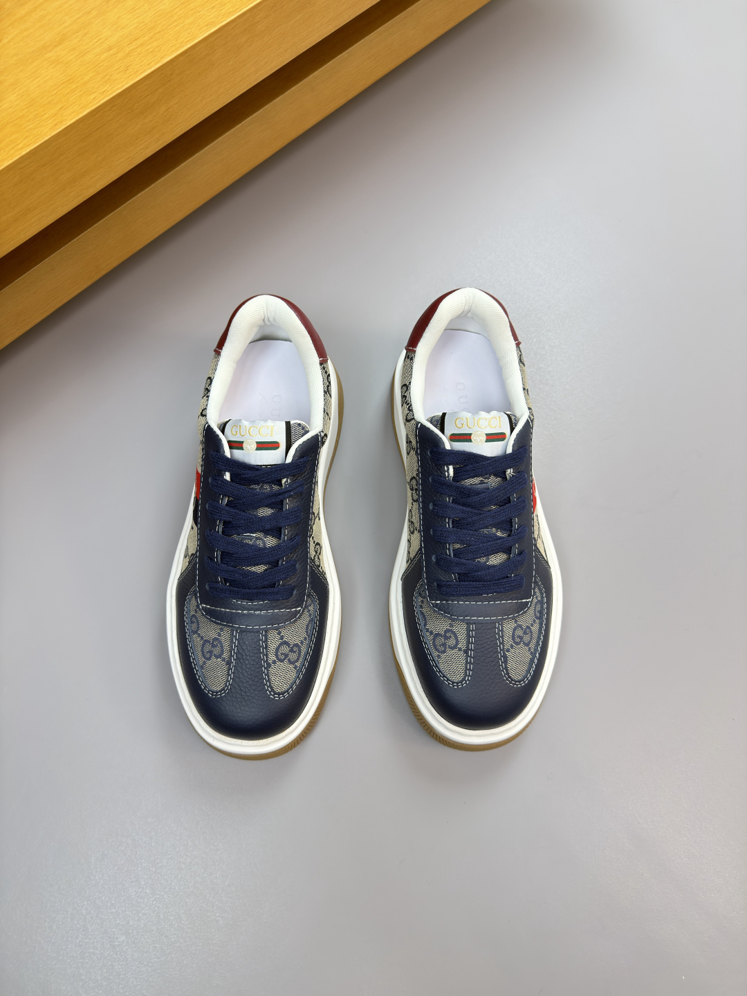 구찌(GUCCI) 프리미엄 스웨이드 콤비 런너 스니커즈 신발