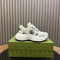 구찌(GUCCI) 남성 GG 클래식 가죽 스니커즈 신발