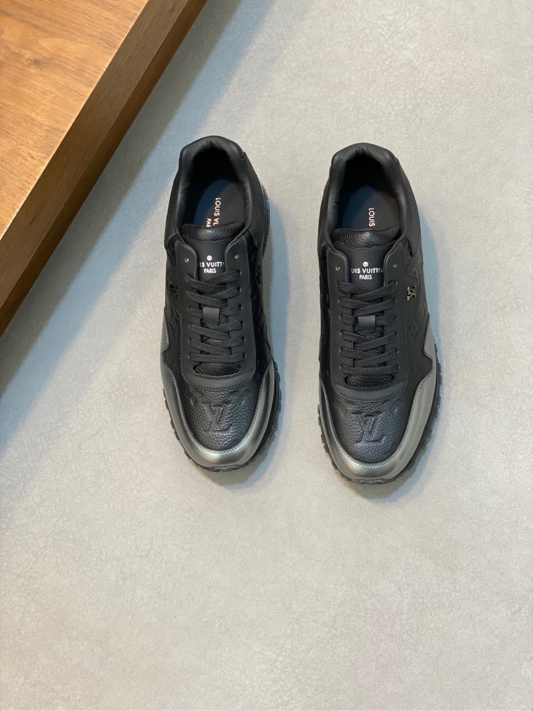 LV 루이비통 하이엔드 스트릿 스니커즈 신발