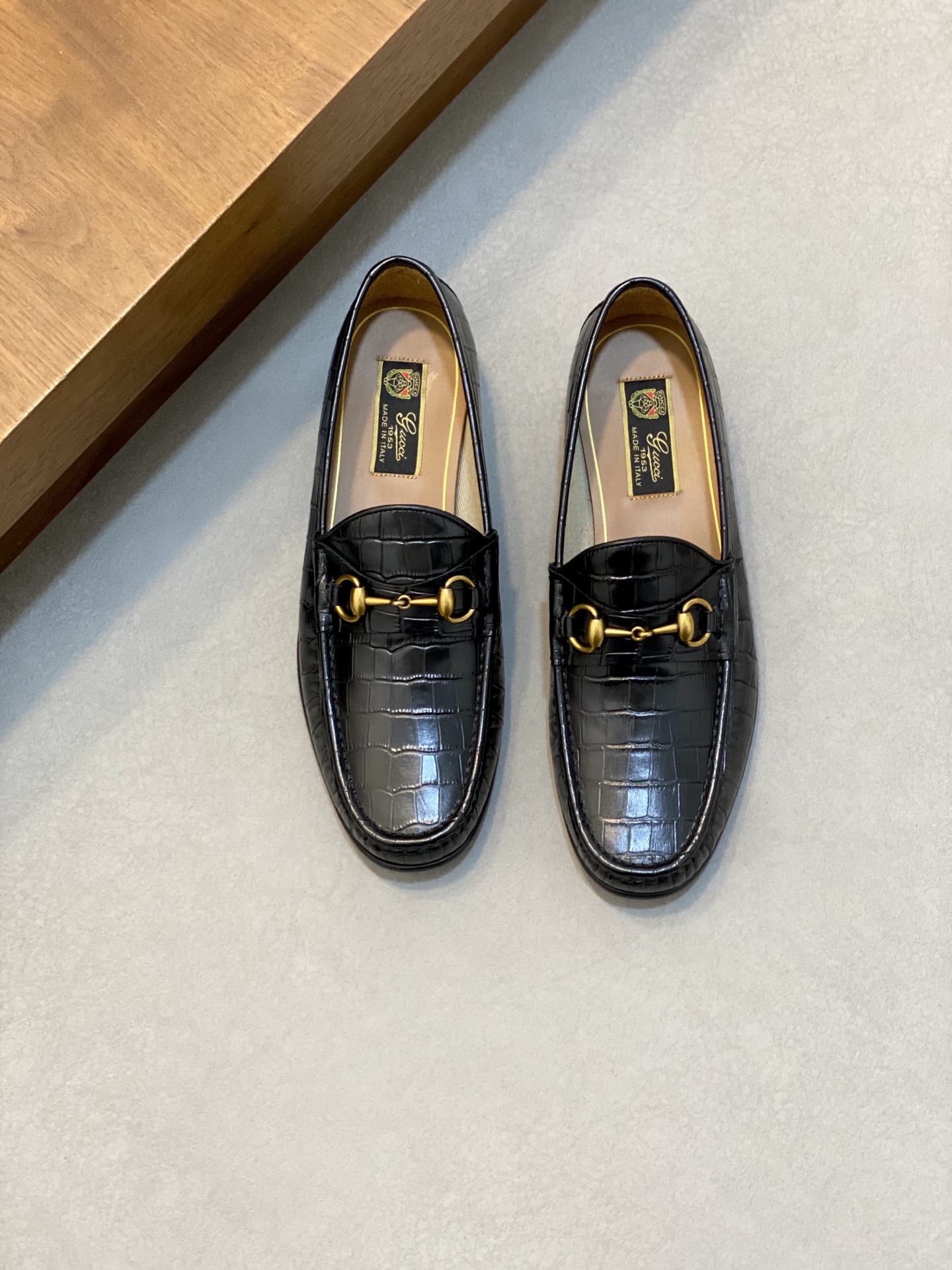 구찌(Gucci) 프리미엄 크리스탈 램스킨 로퍼 구두 신발