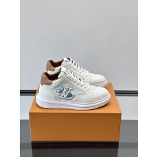루이비통(LV) 비벌리 힐즈(Beverly Hills) 미드탑 스니커즈 신발