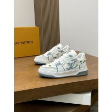 루이비통(LV) 트레이너(Trainer) 스니커즈 신발