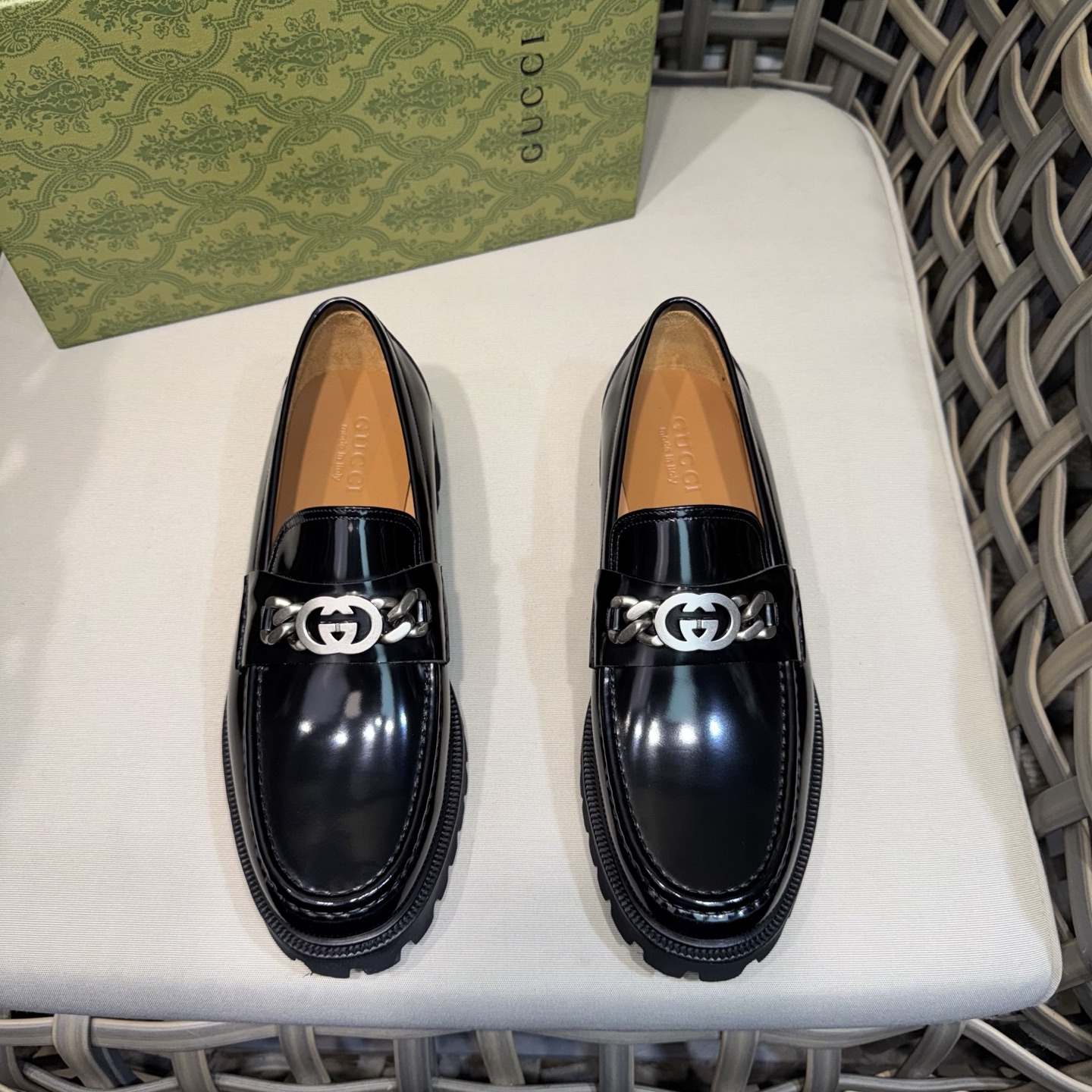 구찌(Gucci) 웹(Web) & 블랙 GG 디테일 로퍼 구두 신발