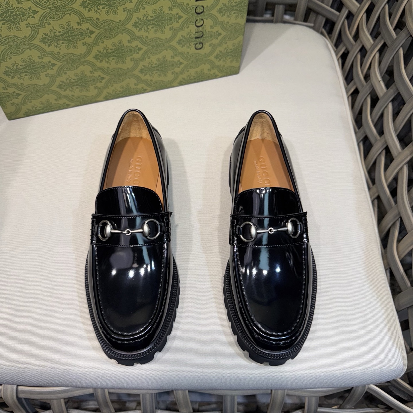 구찌(Gucci) 웹(Web) & 블랙 GG 디테일 로퍼 구두 신발