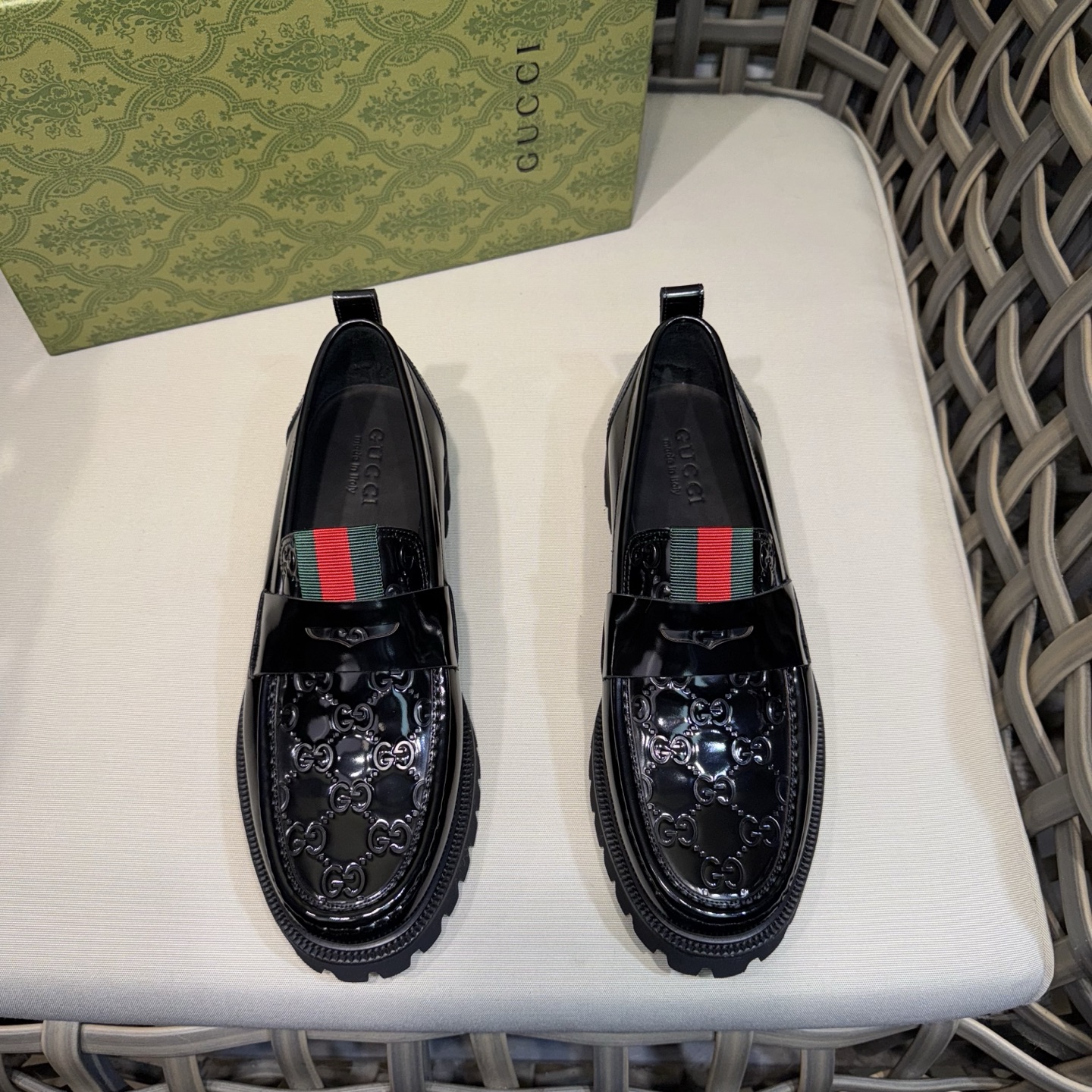 구찌(Gucci) 웹(Web) & 블랙 GG 디테일 로퍼 구두 신발