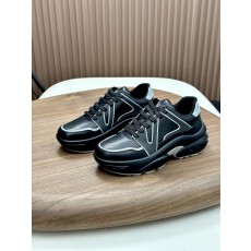 루이비통(LV) 컬러 블록 믹스 스니커즈 신발