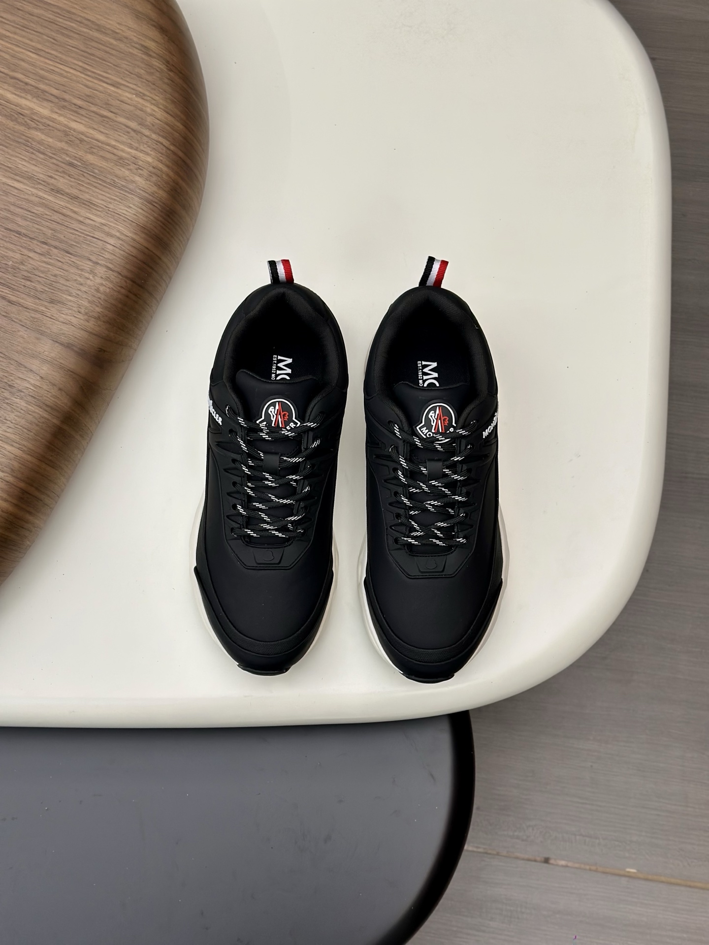 몽클레어 몽클레르(Moncler) 믹스 소재 테크니컬 스니커즈 신발