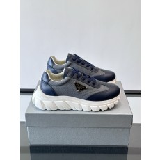 프라다(Prada) 프리미엄 소가죽 삼각 로고 플랫폼 스니커즈 신발