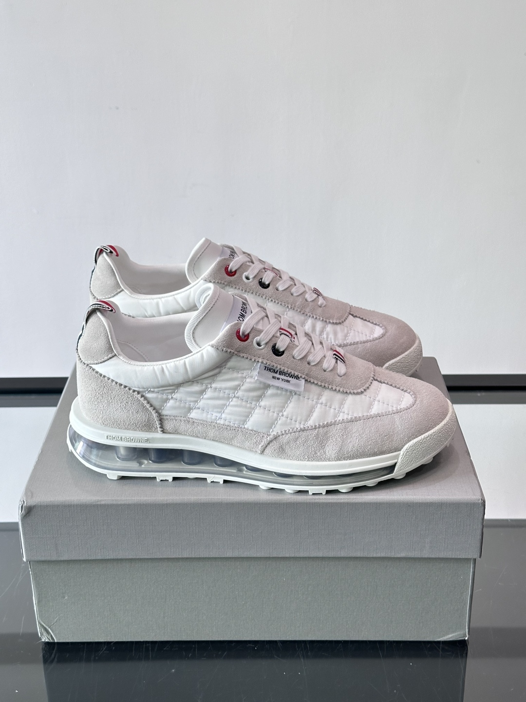 톰브라운(Thom Browne) TB 에어쿠션 메쉬 조거 스니커즈 신발