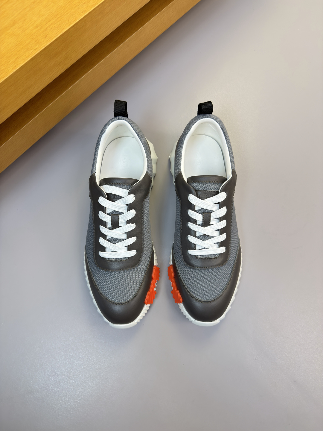 에르메스(Hermes) 나파 & 캔버스 믹스 럭셔리 스니커즈 신발