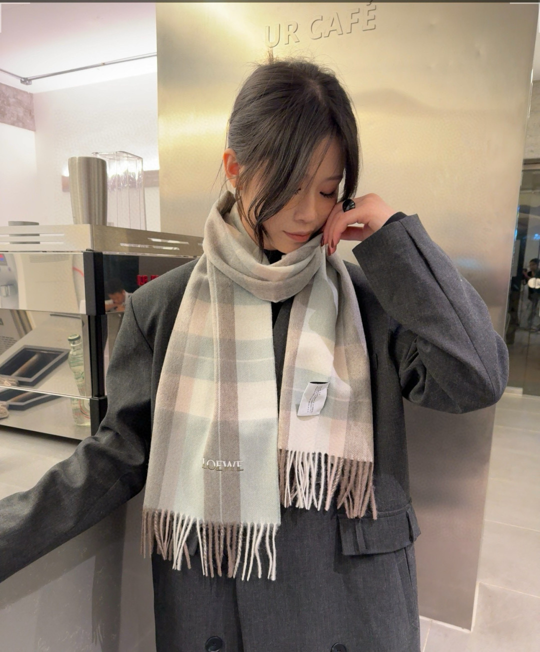 로에베(LOEWE) 투톤 자수 로고 캐시미어 목도리 스카프